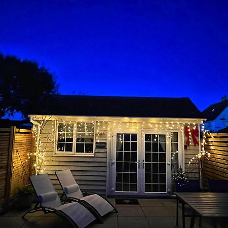 סאות' היילינג Seaside Cabin Retreat In Hayling Island מראה חיצוני תמונה