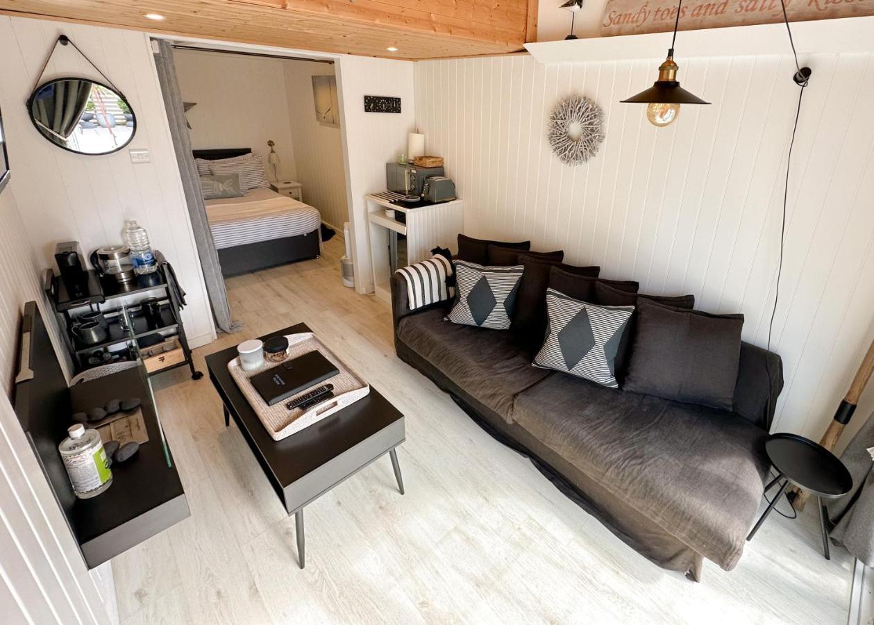 סאות' היילינג Seaside Cabin Retreat In Hayling Island מראה חיצוני תמונה