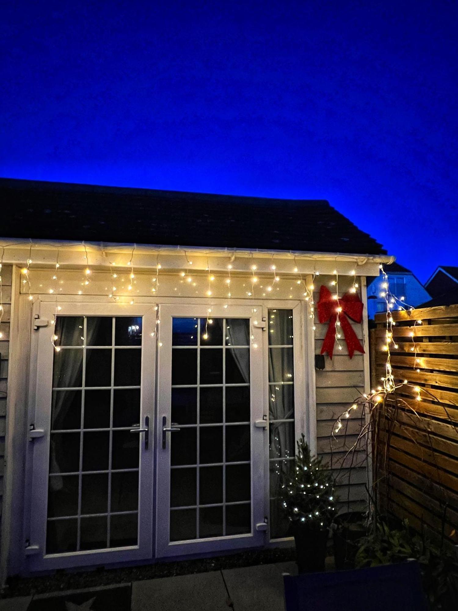 סאות' היילינג Seaside Cabin Retreat In Hayling Island מראה חיצוני תמונה
